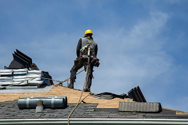 Professional Roofing technician working in Saratoga Springs, UT